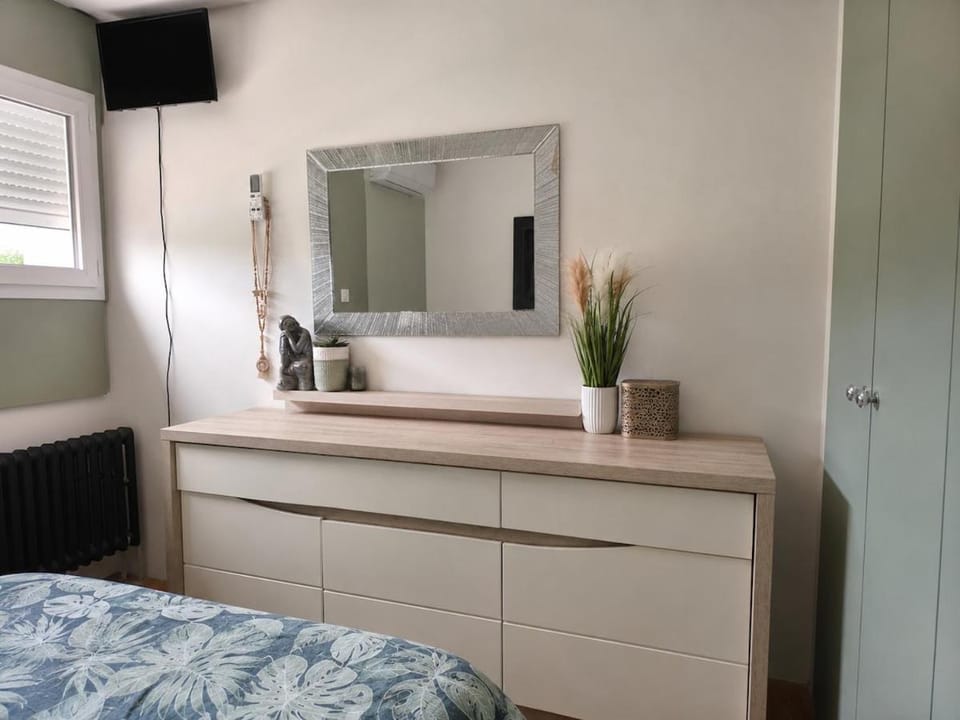 Gorgeous loft house 5 bedrooms 6 beds Apartment in La Rochelle