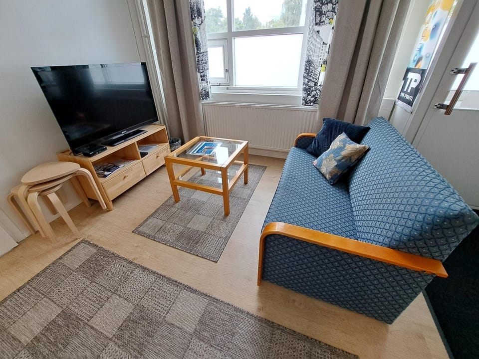 Communal lounge/ TV room, Living room, Seating area, furniture