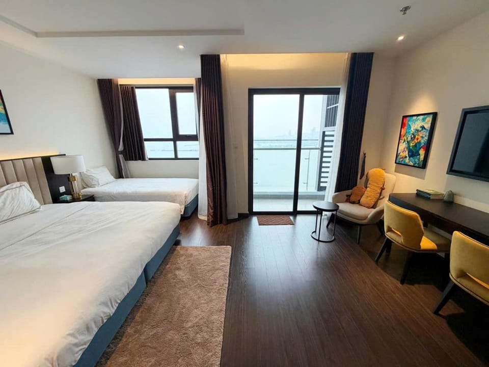 Sapphire Hạ Long Luxury Studio Apartment in Laos