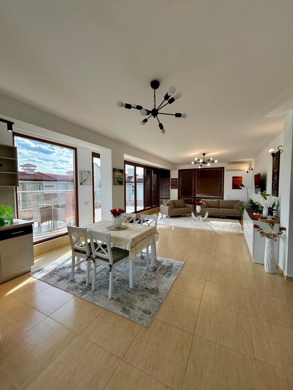 Living room, Seating area, Dining area