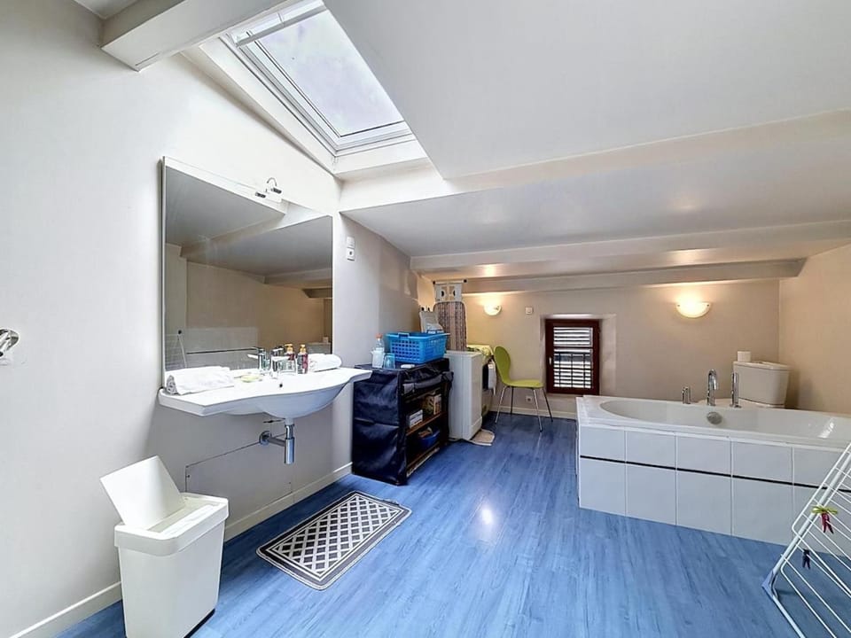 Maison de bourg - Charmante & Authentique , PLAUZAT Apartment in Auvergne-Rhône-Alpes