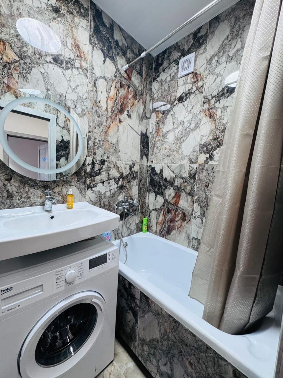 Апартаменты возле Аэропорта Алматы Apartment in Almaty