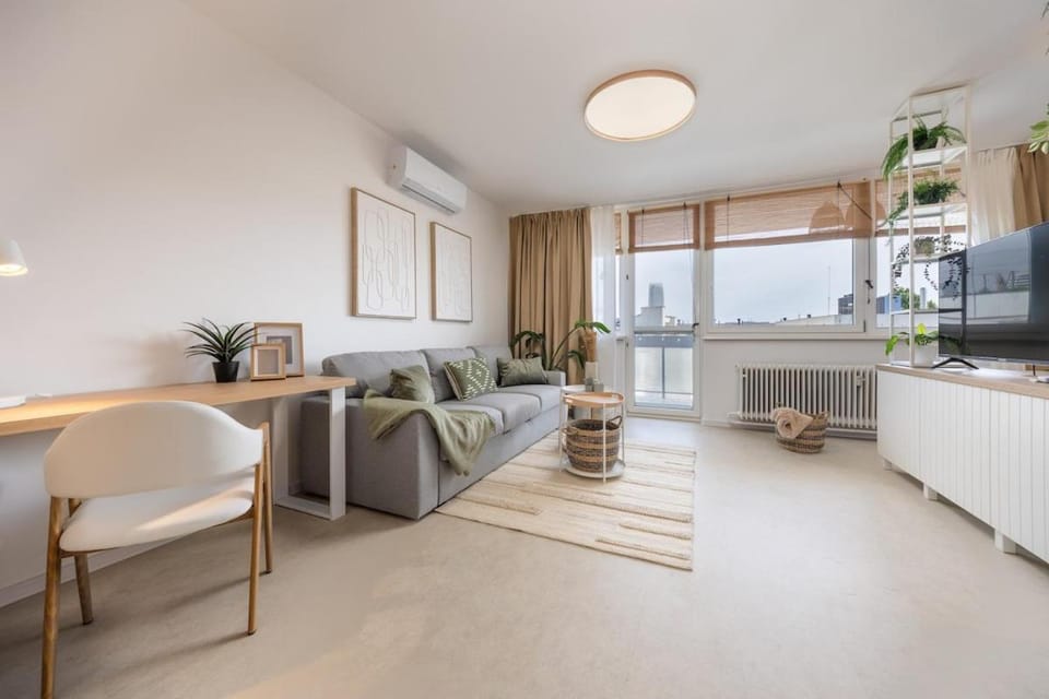 Central Old Town Studio with Balcony near Danube Apartment in Bratislava