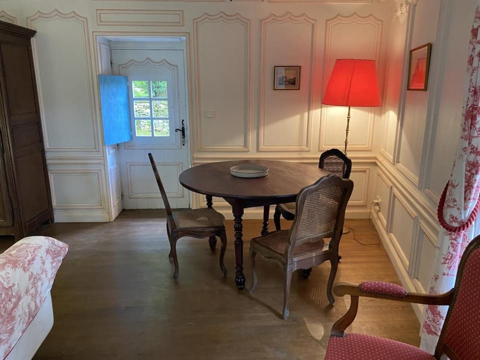 Le Romantique - cottage with pool for couples House in Saint-Antonin-Noble-Val