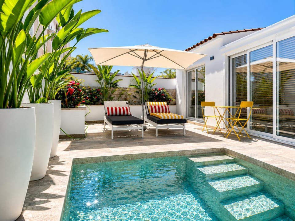 Garden, Balcony/Terrace, Swimming pool, sunbed