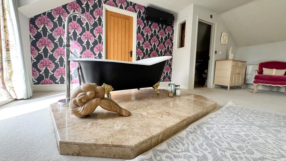 Bedroom, Bath