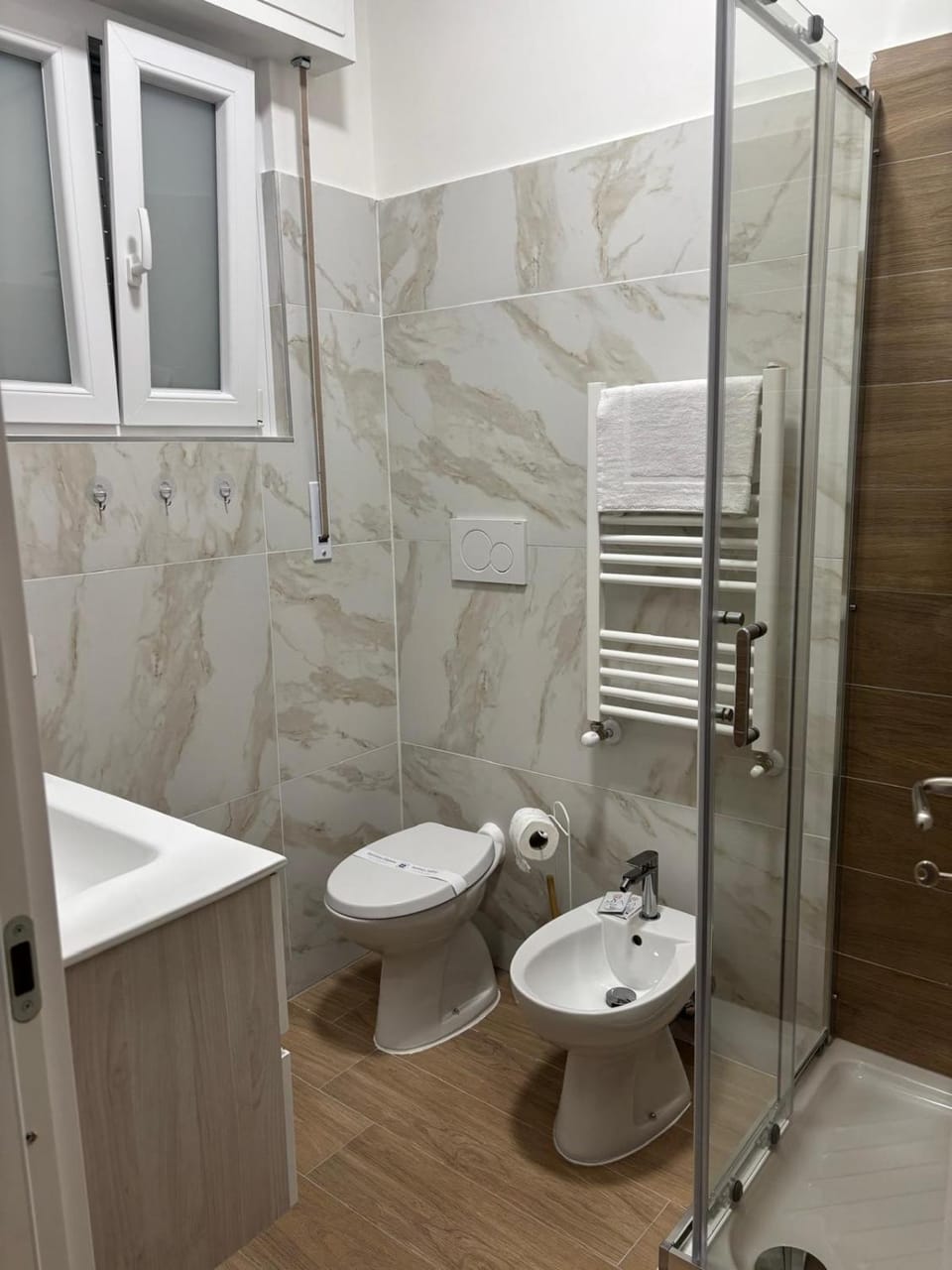 Shower, Toilet, Bathroom, bidet