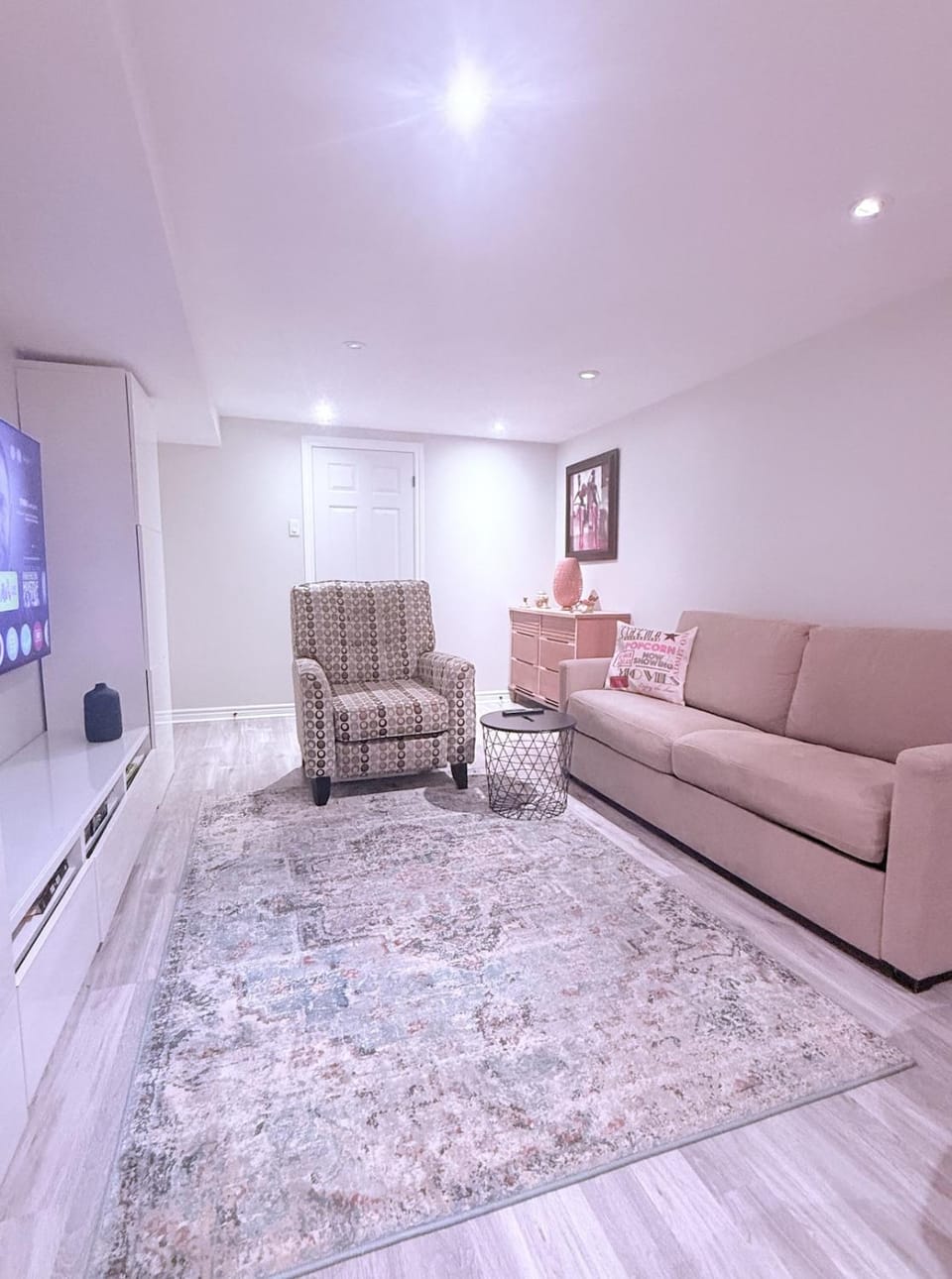 TV and multimedia, Living room, Seating area