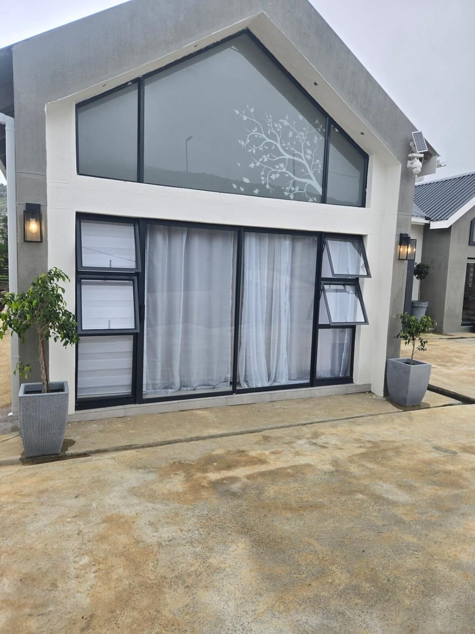 WeThusi-Stream 3 bed Apartment in Africa