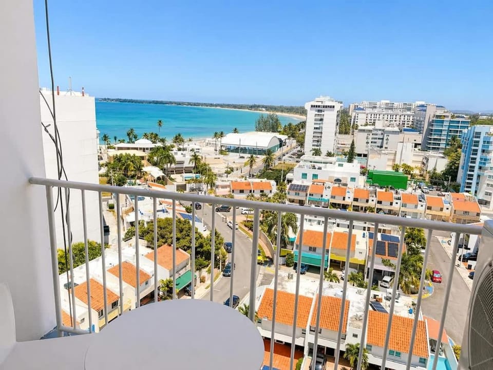 Modern Condo Just Steps from the Beach Apartment in Carolina