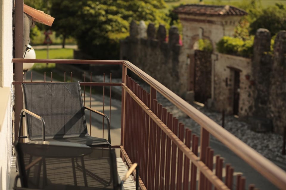 Patio, Nearby landmark, Neighbourhood, View (from property/room), Balcony/Terrace, City view