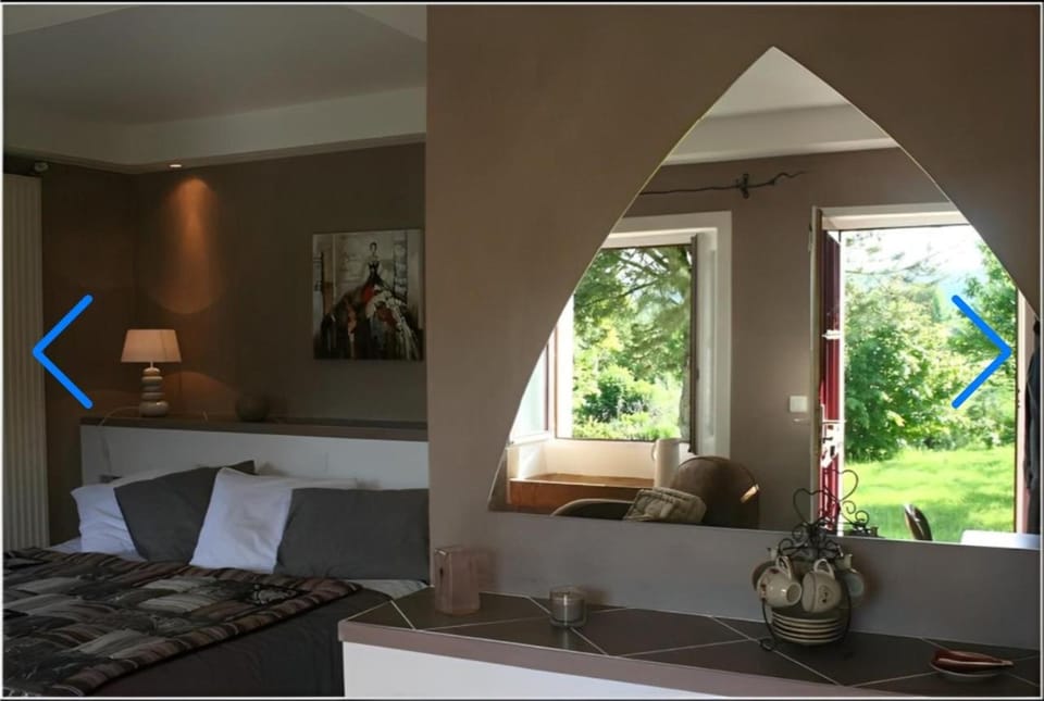 Chambre d'hôtes beau rivage Bed and Breakfast in Dole