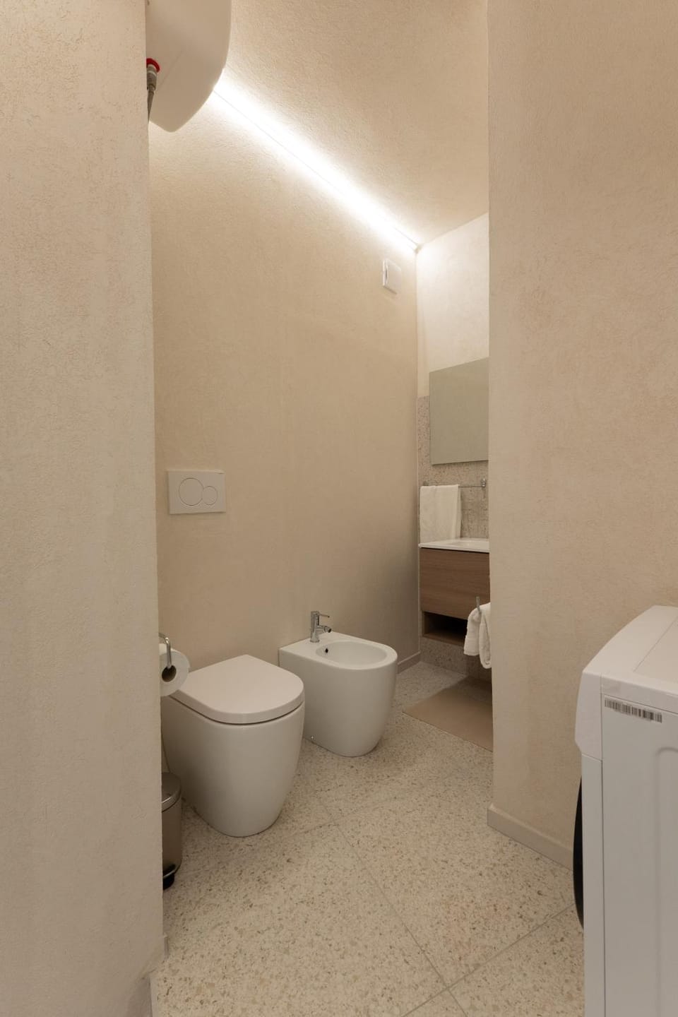 Bathroom, bidet, hair dryier