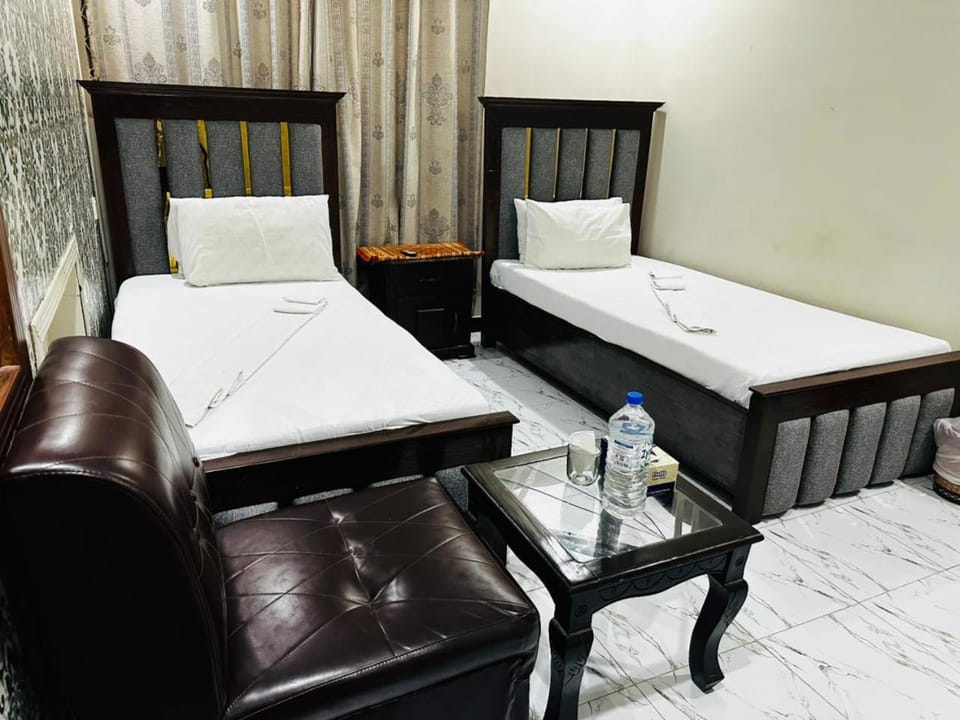 White Star Guest House Bed and Breakfast in Islamabad