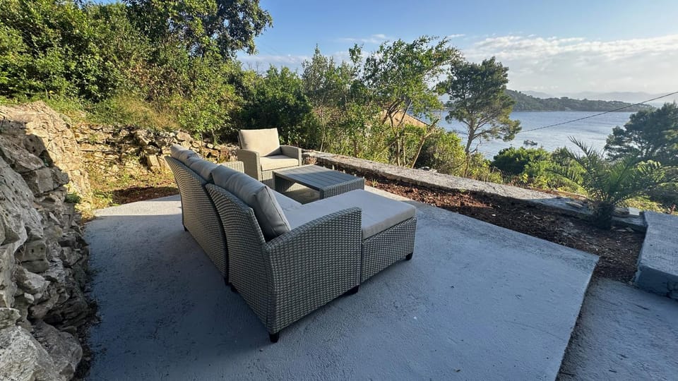 Patio, Patio, Spring, Day, Garden, Garden, Balcony/Terrace, Balcony/Terrace, Seating area, Garden view, Garden view, Sea view, Sea view