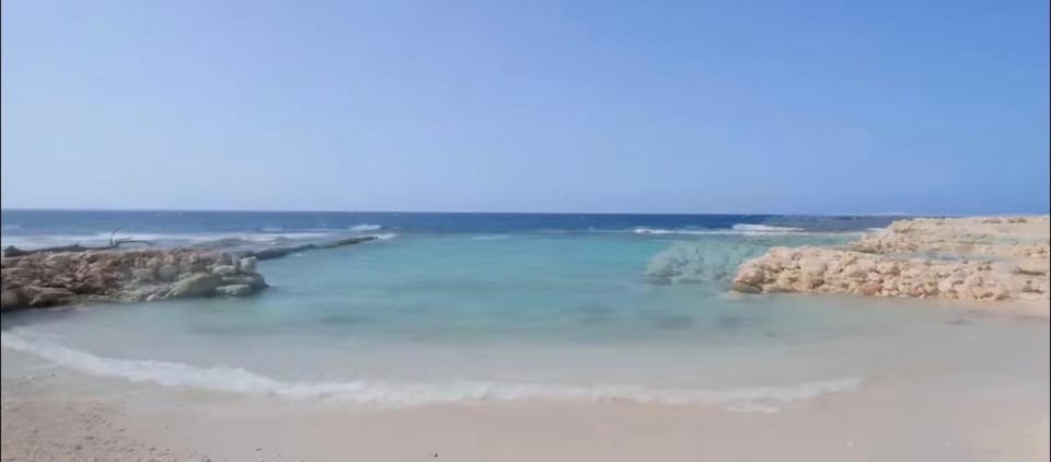 1BR Luxury beachfront Condo in Gated Estate -PBC Apartment in St. Ann Parish