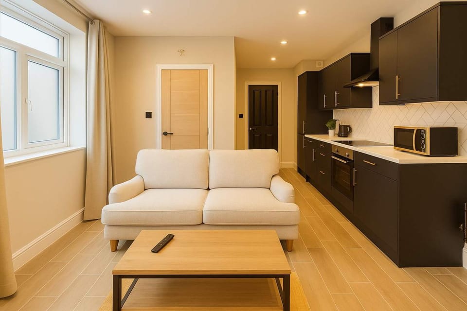 Modern Central 2 Bedroom Flat For 4 - Free Parking Apartment in Cardiff