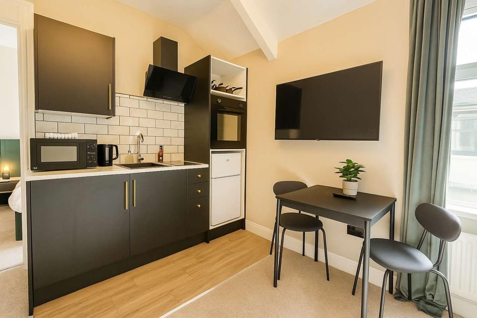 1 Bedroom Apartment in City Centre with Free Parking Apartment in Cardiff