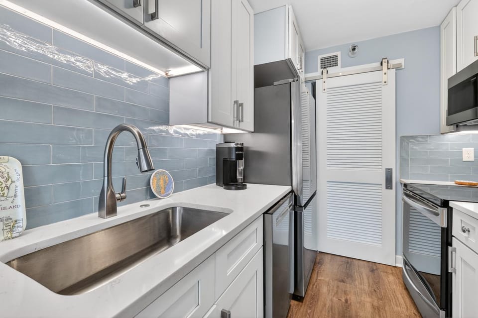Oceanfront Condominium with Great Amenities House in Saint Simons Island
