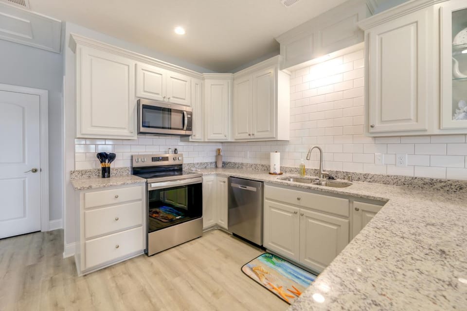 Hot Tub, Waterway/Ocean Views! Sneads Ferry Escape House in North Topsail Beach