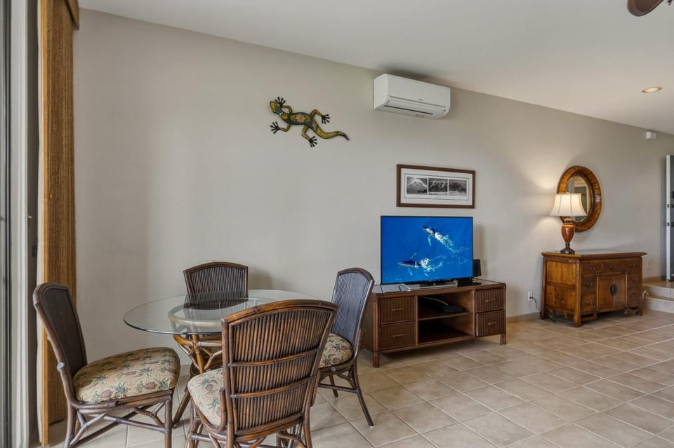 Napili Oceanfront 1BR Condo Sleeps 4 - Unit B14 condo Apartment in Kapalua
