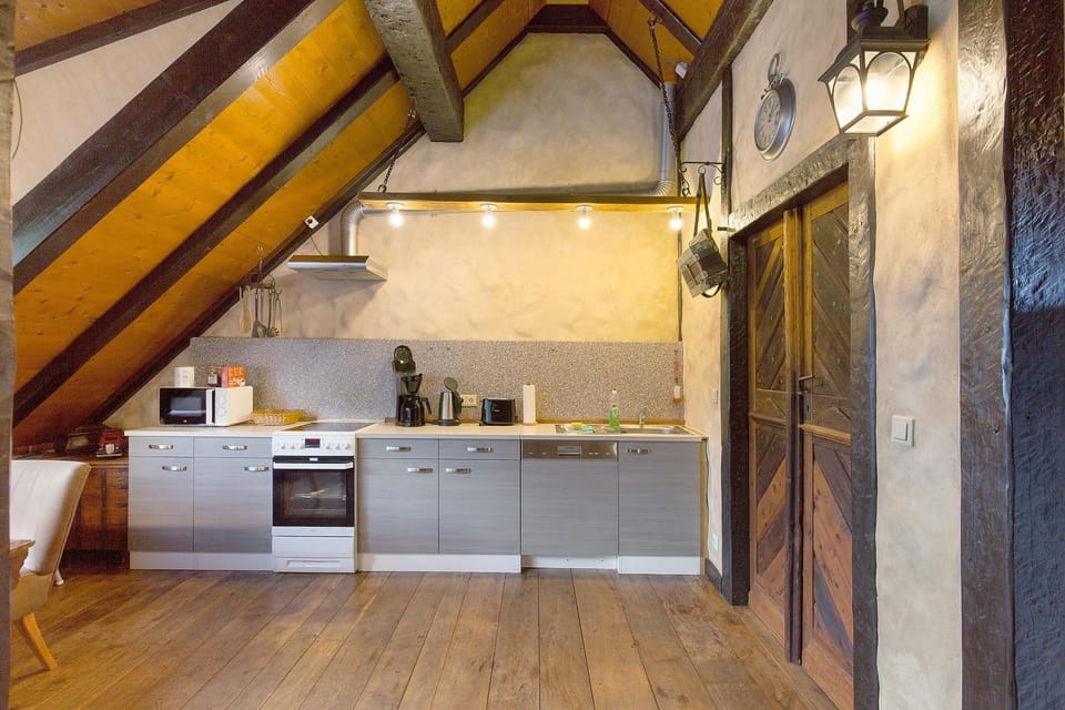 Property building, Kitchen or kitchenette, Living room