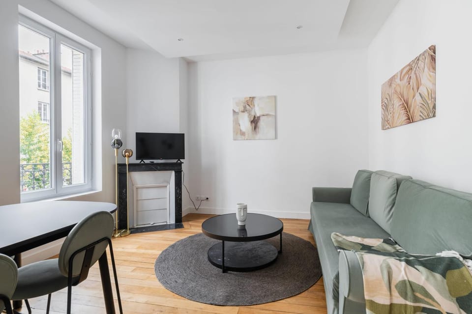 Appartement 60m2 refait a neuf - Paris 12 - 4p Apartment in Paris