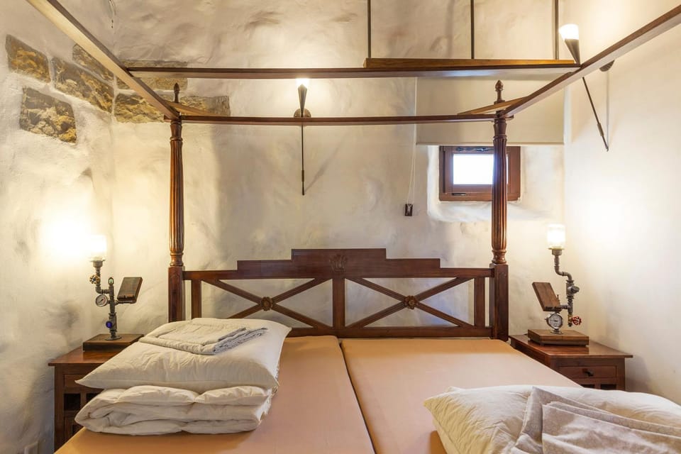 Living room, Bedroom