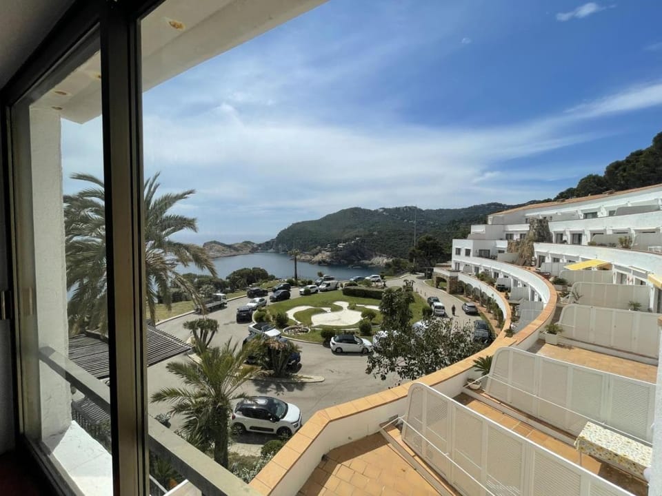 Garden view, Sea view