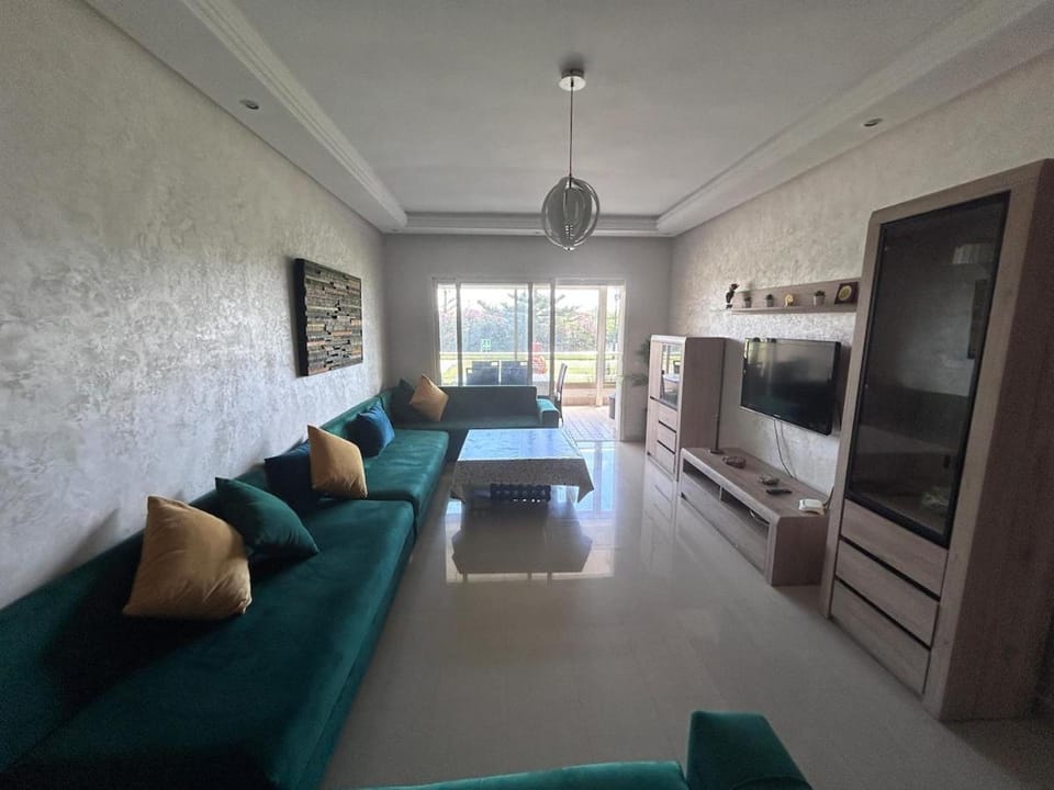 Communal lounge/ TV room, TV and multimedia, Living room, Seating area