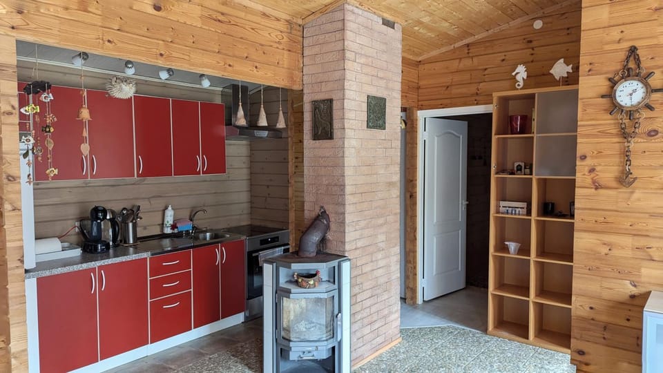 fireplace, kitchen