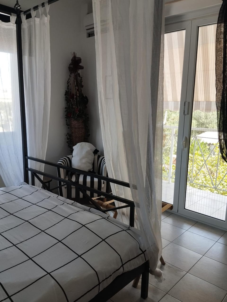 Bed, View (from property/room), Balcony/Terrace, Bedroom
