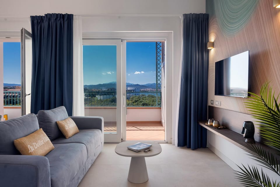 Living room, Seating area, Sea view