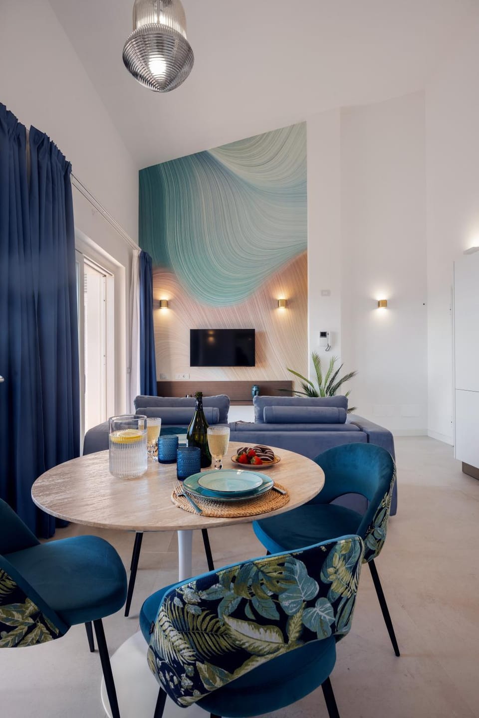 Living room, Dining area