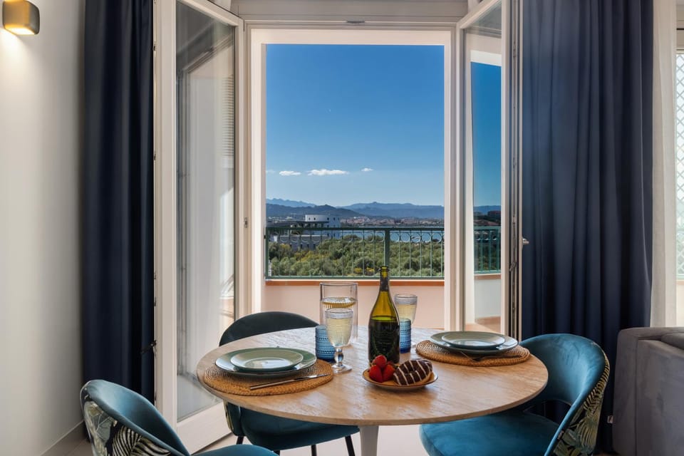Dining area, Sea view