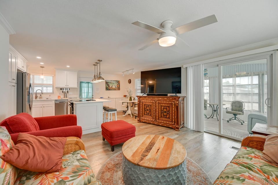 Bonita Beach 7 Mi: 55+ Community w/ Pool Access House in Bonita Springs