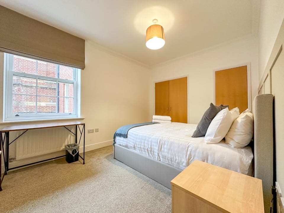 Bed, Bedroom, wardrobe