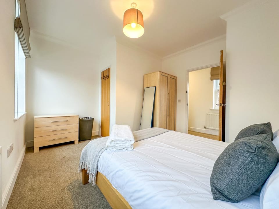 Bed, Bedroom, wardrobe