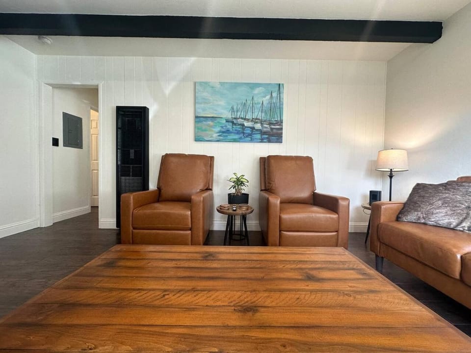 Monterey Bay Cottage House in Seaside