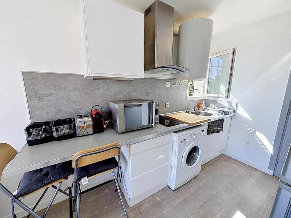 Sous les pins - balcon - Climatisation Apartment in French Riviera