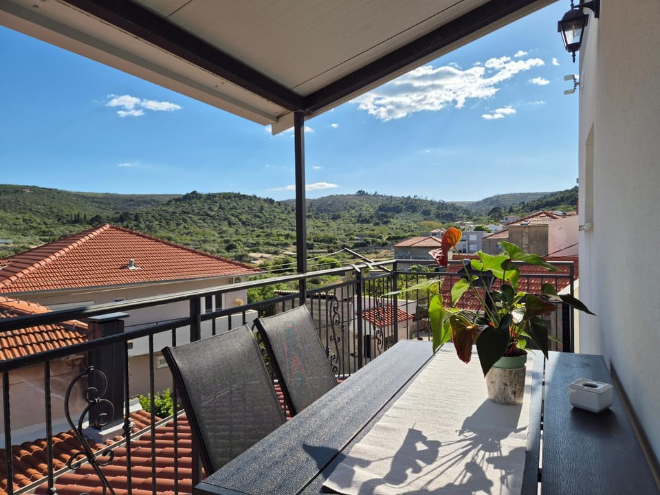 Apartment Bella Vista Apartment in Split-Dalmatia County