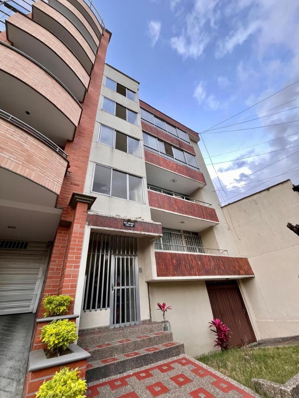 Comfortable apartment in the Estadio sector Apartment in Medellin