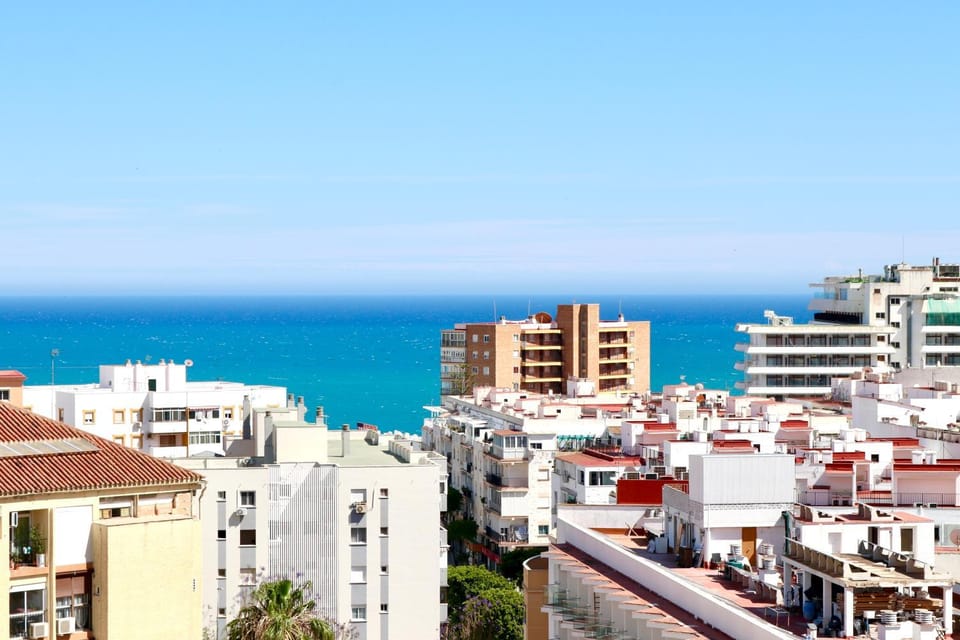 Property building, Day, Natural landscape, Bird's eye view, City view, Sea view