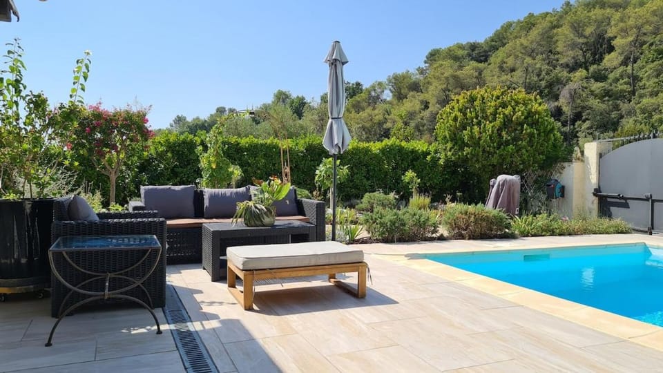 Balcony/Terrace, Swimming pool