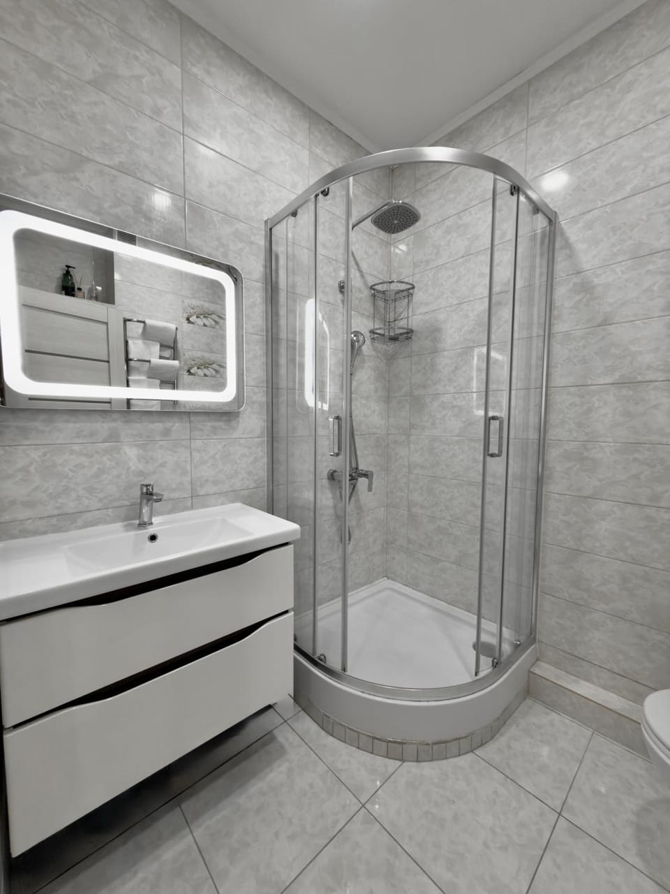 Shower, Bathroom, towels