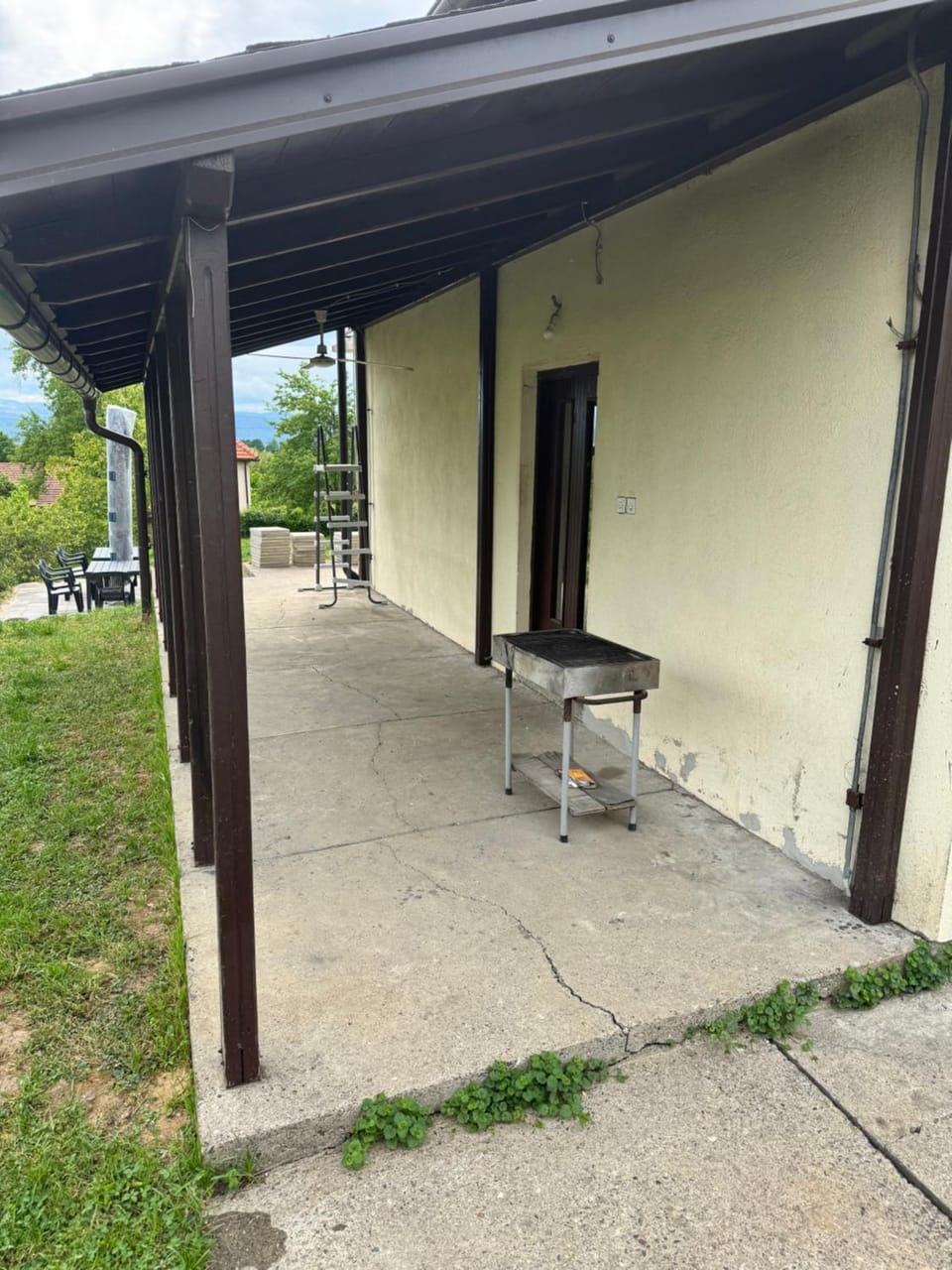 Property building, Patio, Day