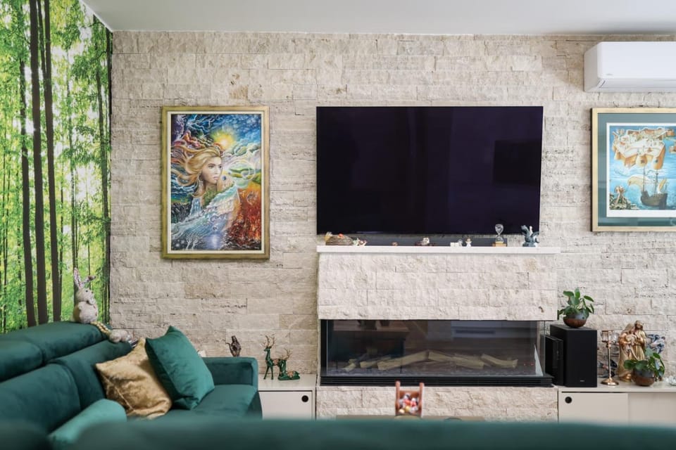 TV and multimedia, fireplace