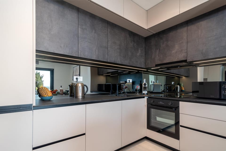 Premium Apartment Mares with spectacular Sea View Apartment in Okrug Gornji