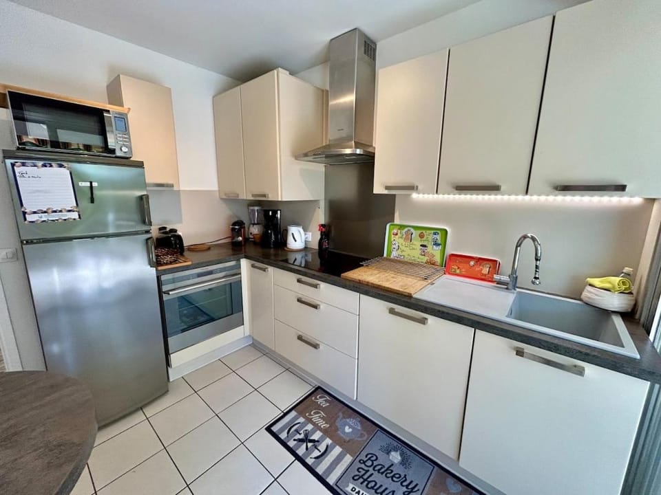 3P avec jardin, Parking, proche plage Apartment in Antibes