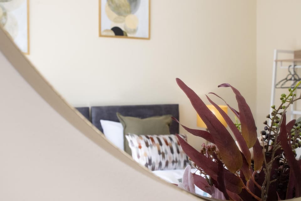 Bed, Decorative detail, Bedroom